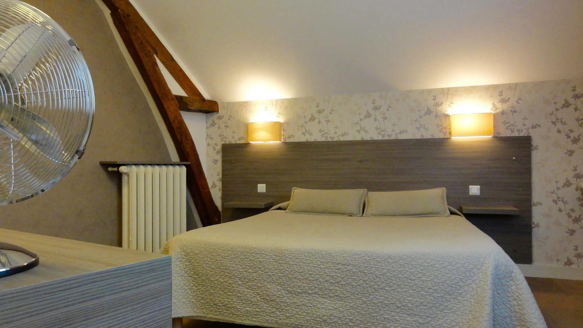 Logis Hotel Restaurant Clair Cottage, Chisseaux - Chenonceaux Экстерьер фото